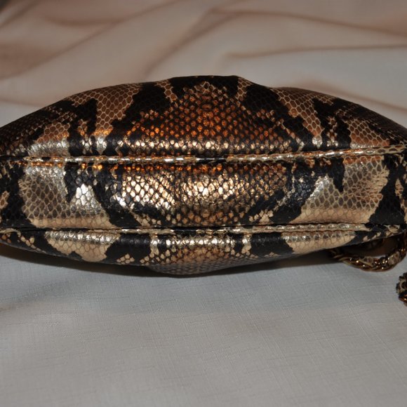 Faux Snakeskin Handbag - Picture 4 of 10